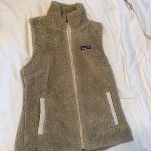 Patagonia fuzzy zip up vest